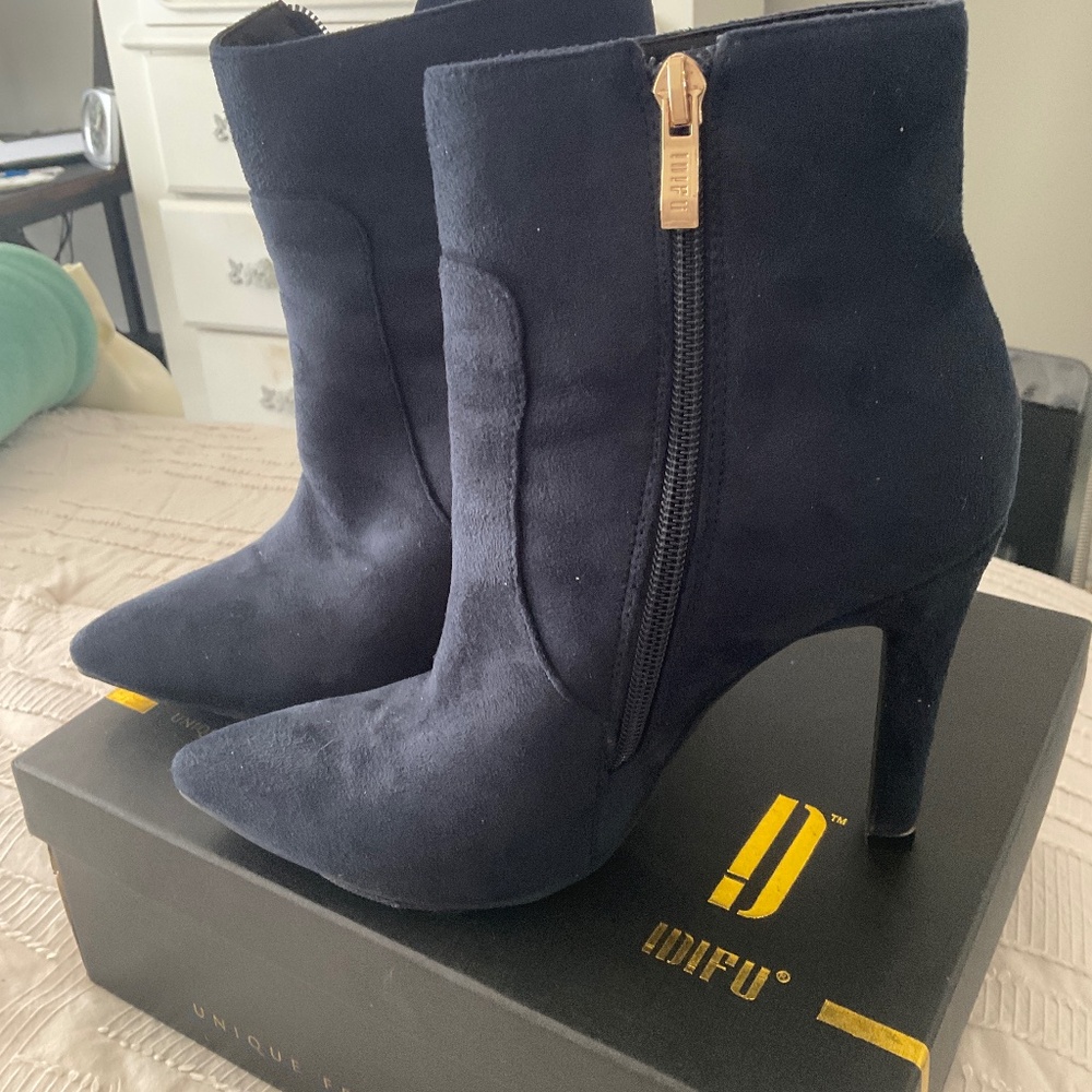 !D!FU unique from beginning Blue suede  high heel boots